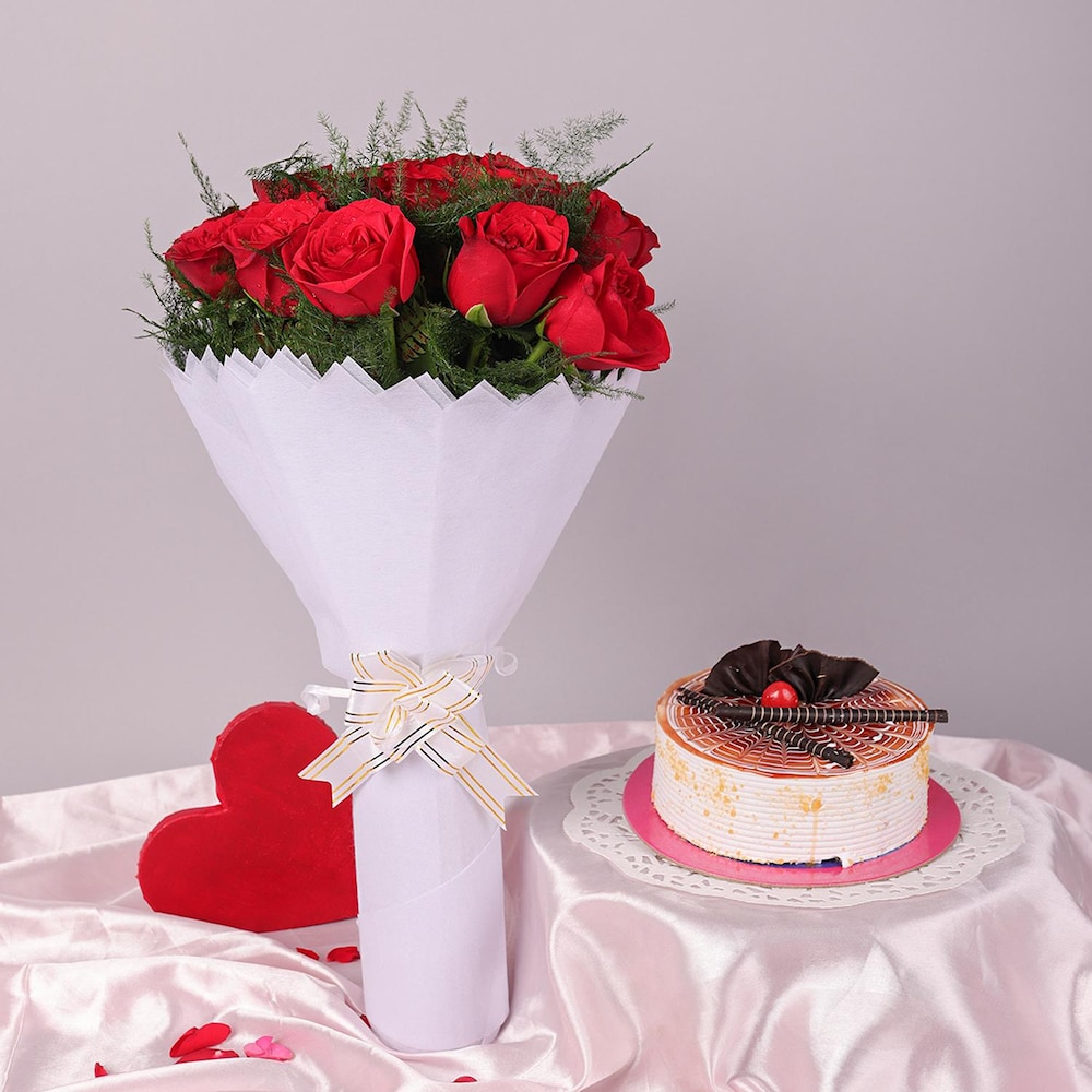 Love Red Roses Bouquet And Chocolate Cake Combo