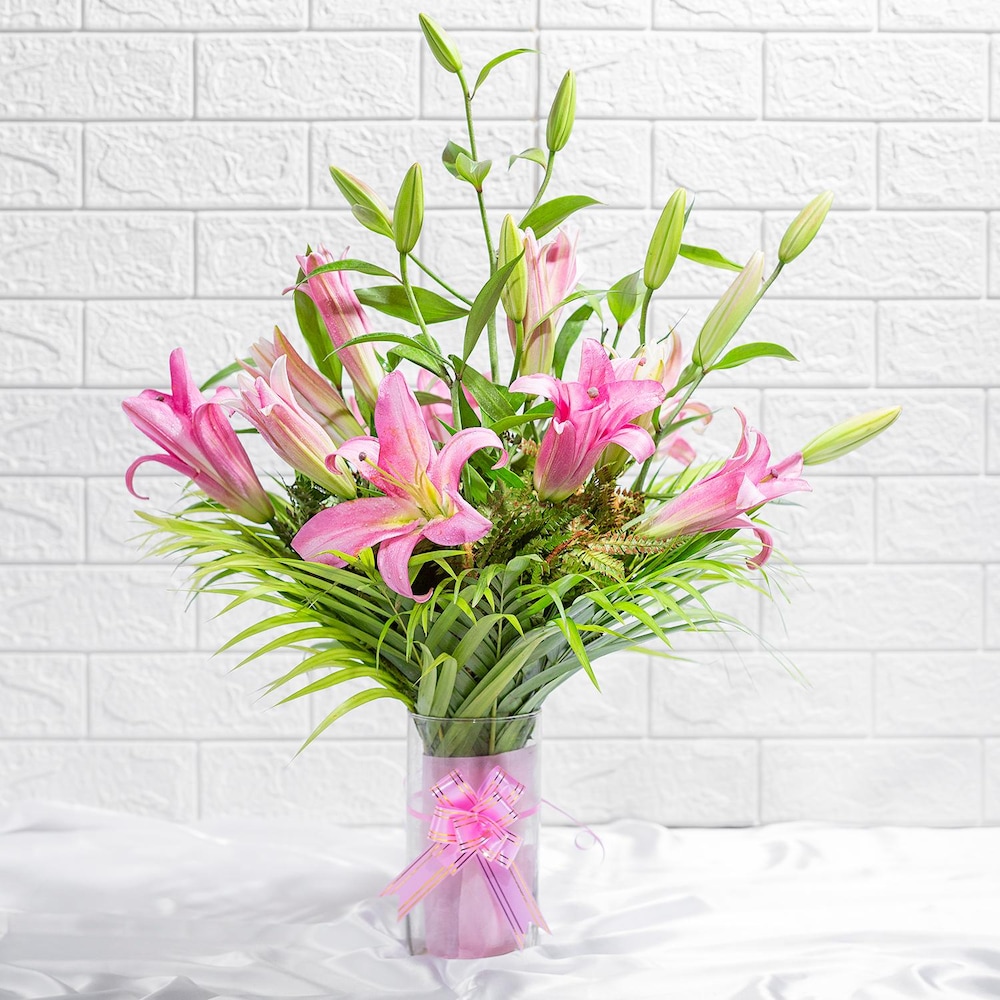 Magnetize Asiatic Pink Lily In Vase