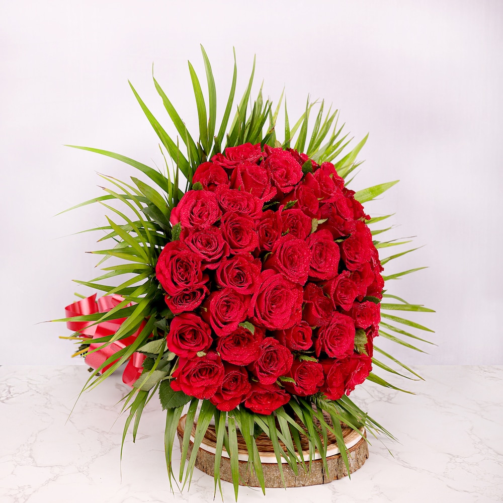 Impressive Red Charm Bouquet Impressive Red Charm Bouquet